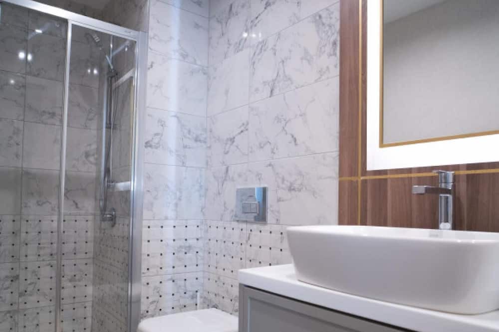 Photo of Bathroom in Zeytinburnu