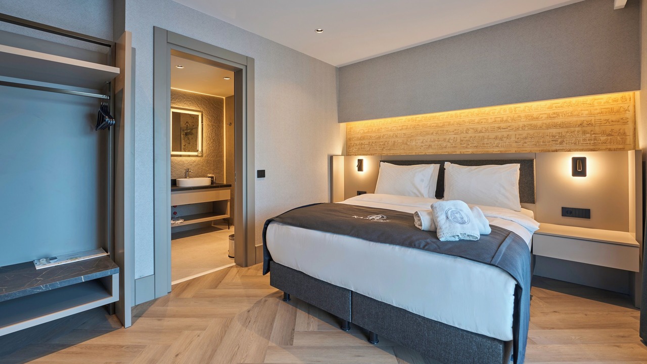 Photo of Bedroom in Izmir City Centre