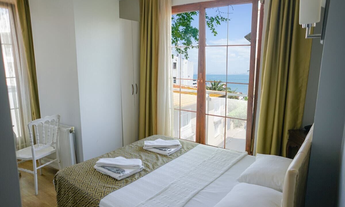 Photo of Bedroom in Adalar