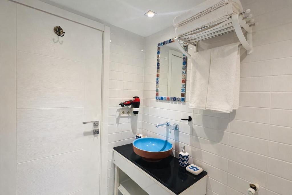 Photo of Bathroom in Old City