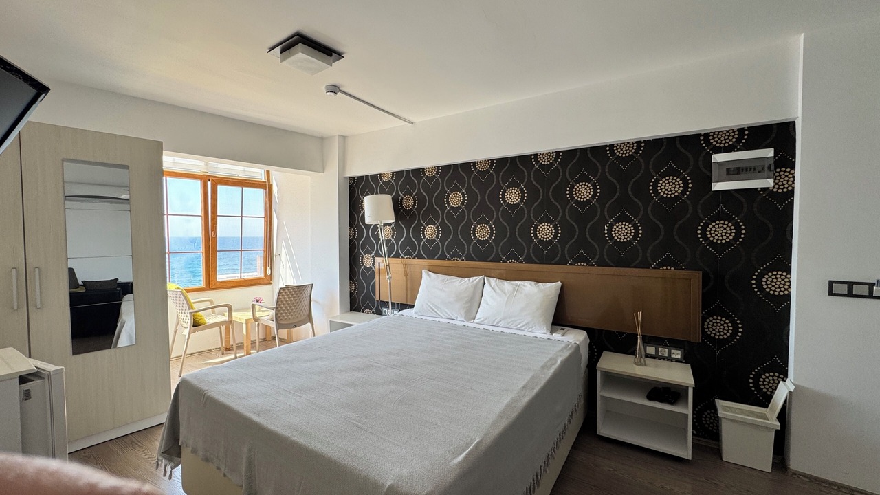 Photo of Bedroom in Karaburun