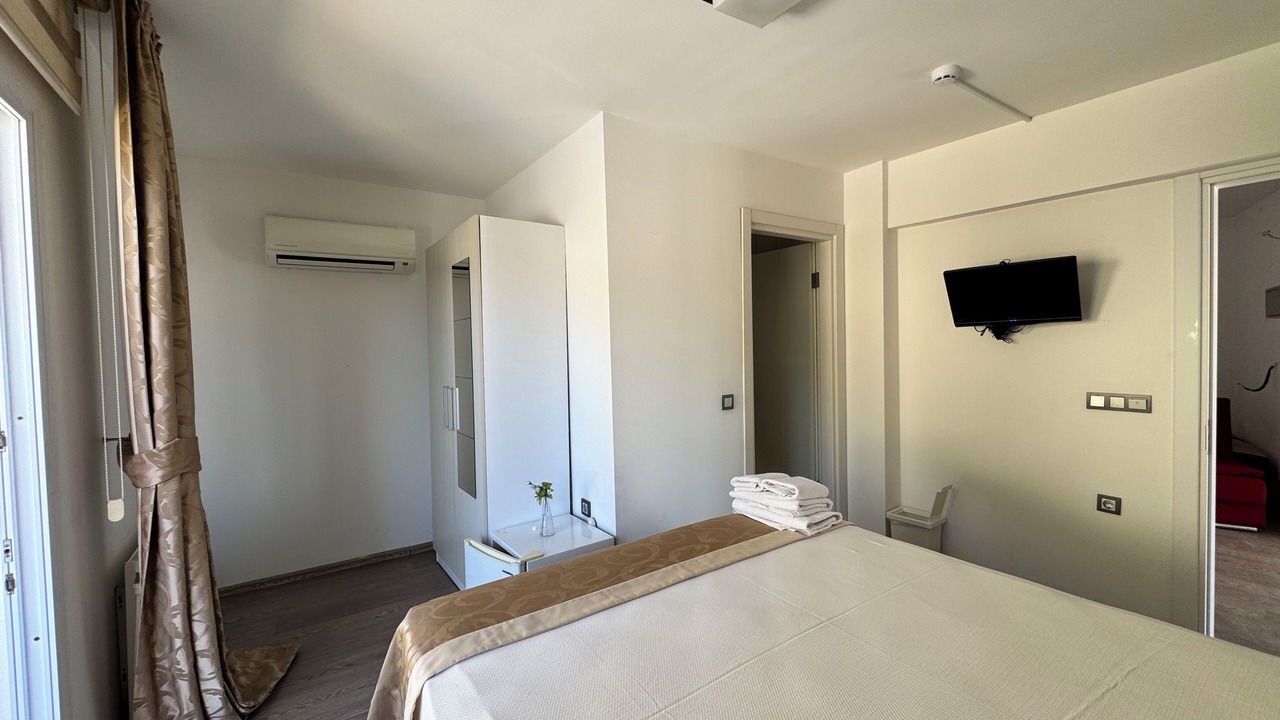 Photo of Bedroom in Karaburun