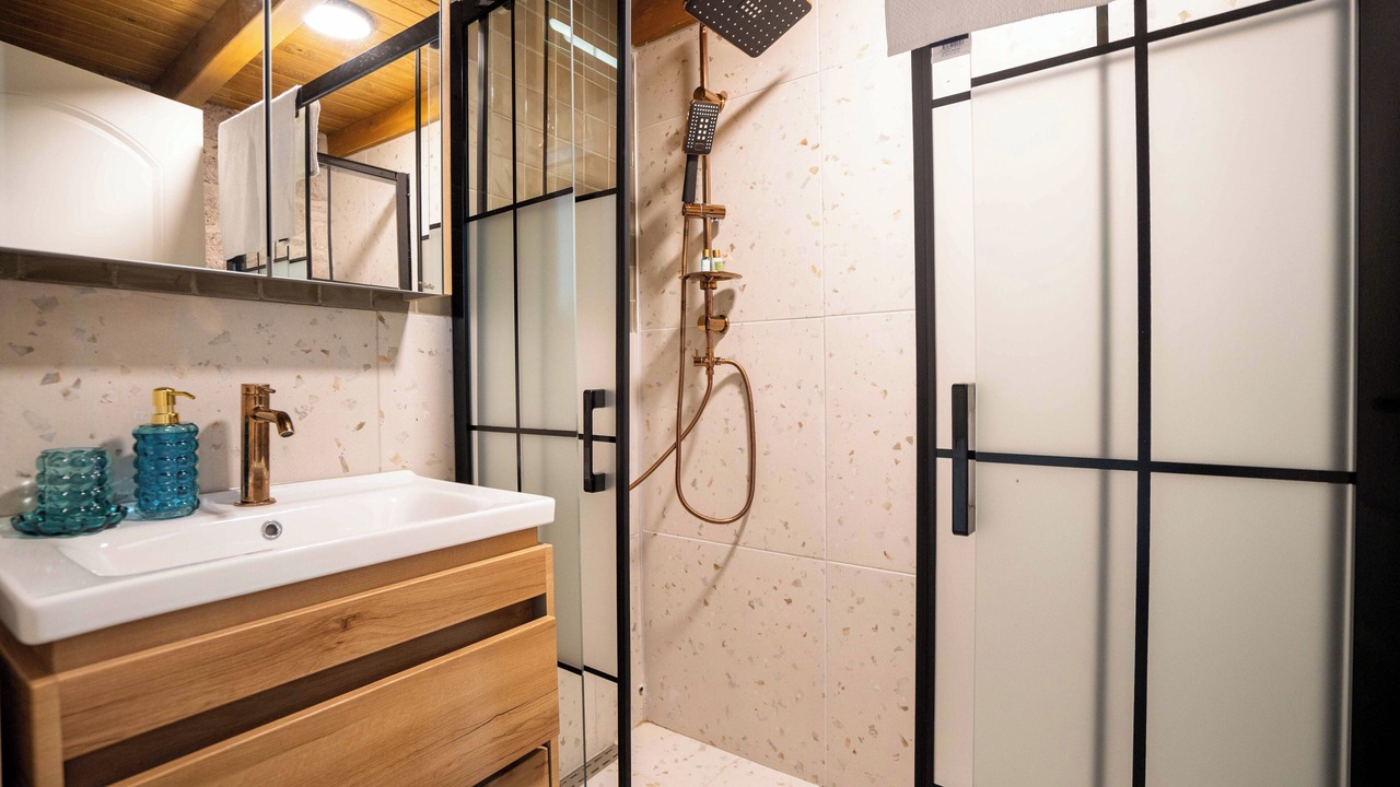 Photo of Bathroom in Ayvalik City Center