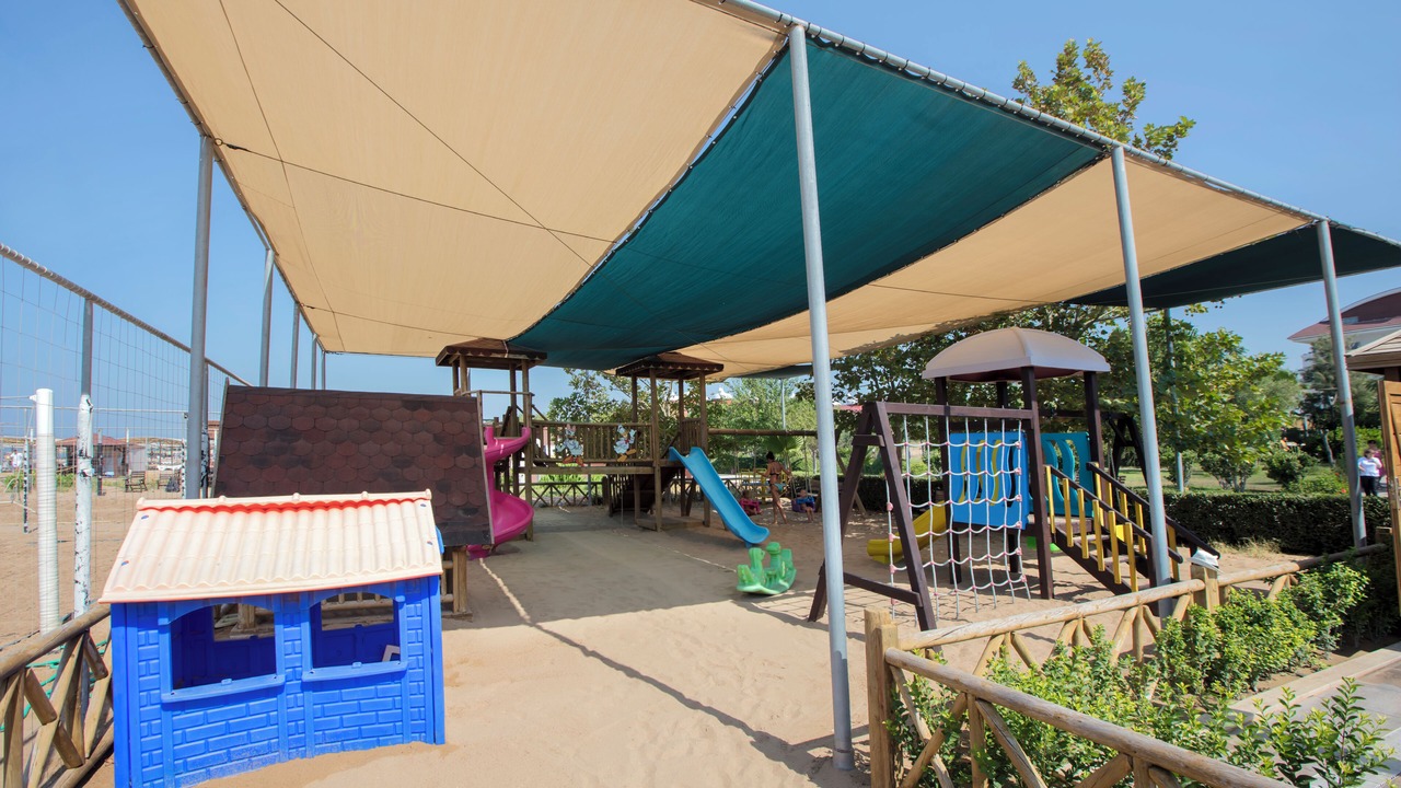 Photo of Outdoor in Side