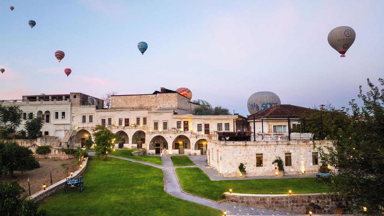 Photo of Others in Cavusin