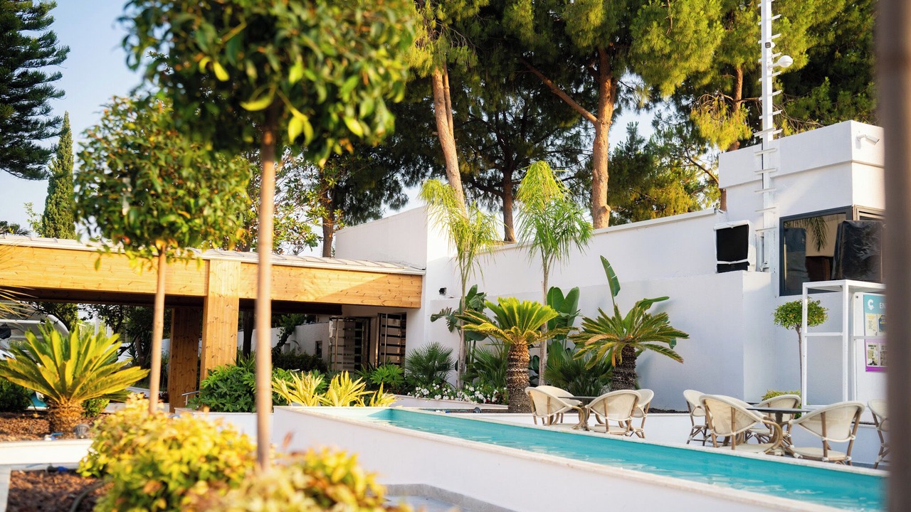 Photo of Outdoor in Side