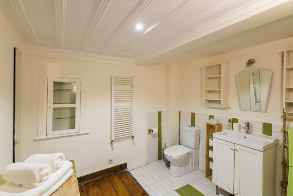 Photo of Bathroom in Cihangir