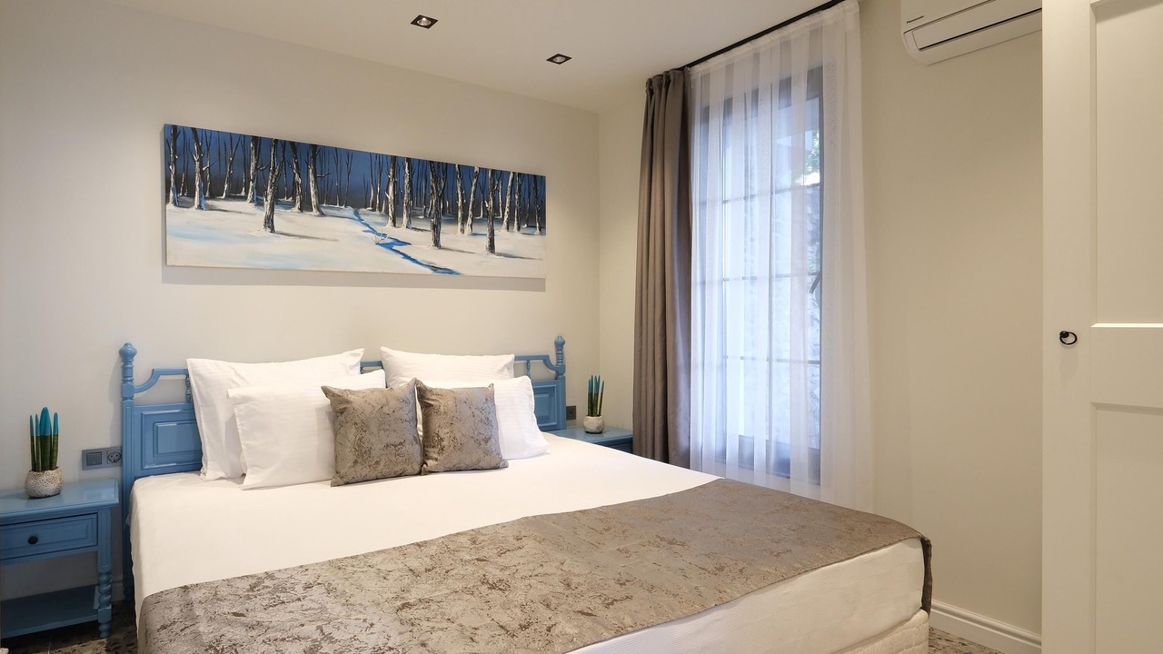 Photo of Bedroom in Lara