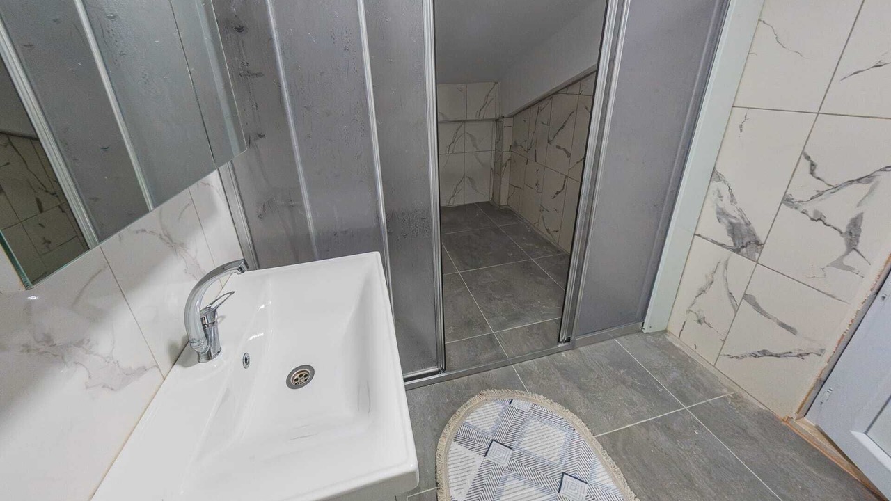 Photo of Bathroom in Demre