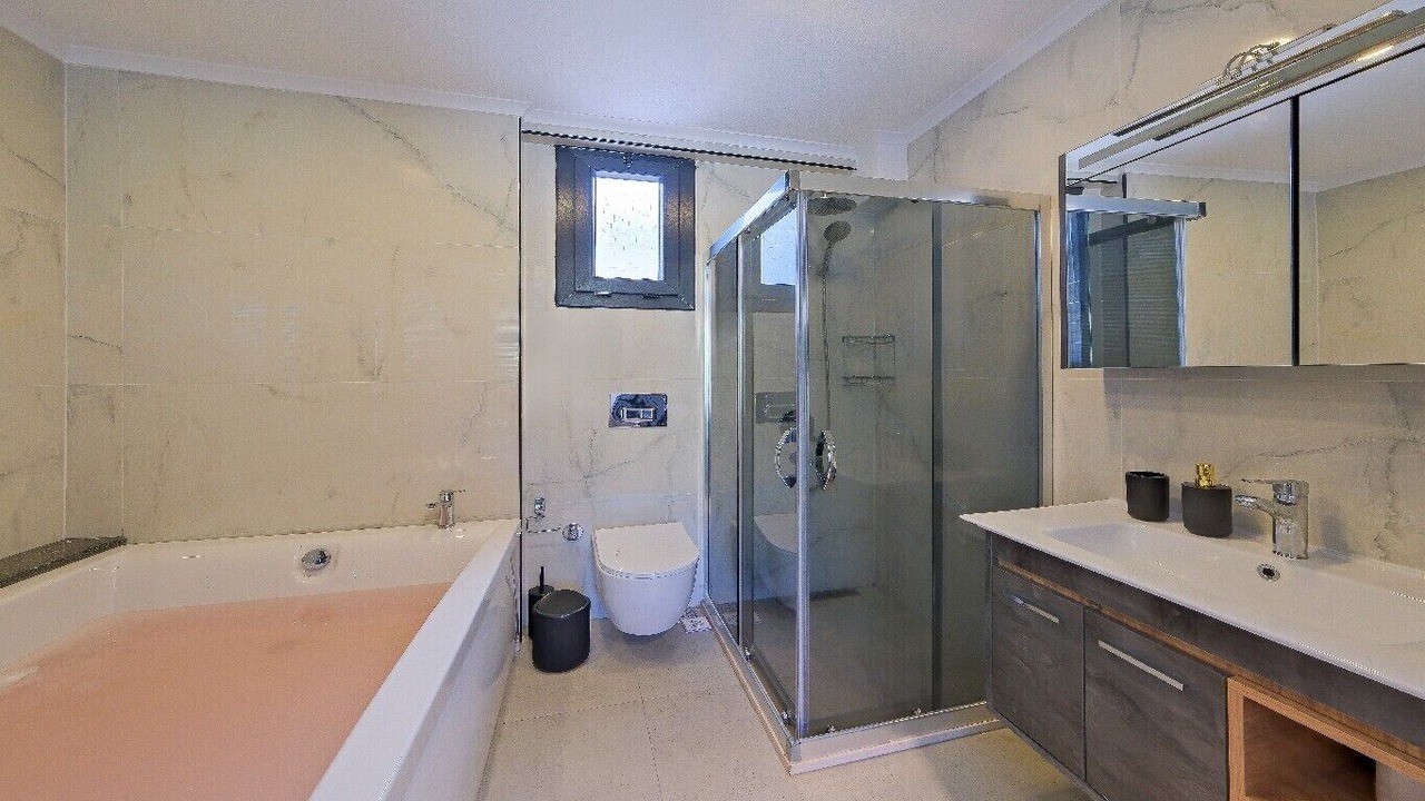 Photo of Bathroom in Oludeniz