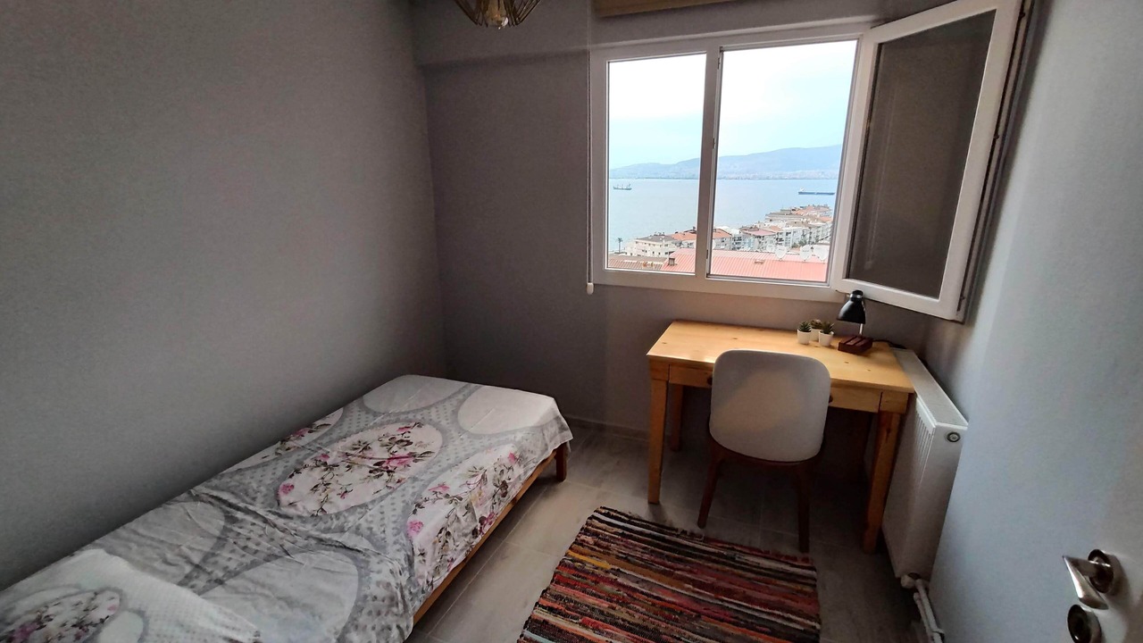 Photo of Bedroom in Izmir City Centre