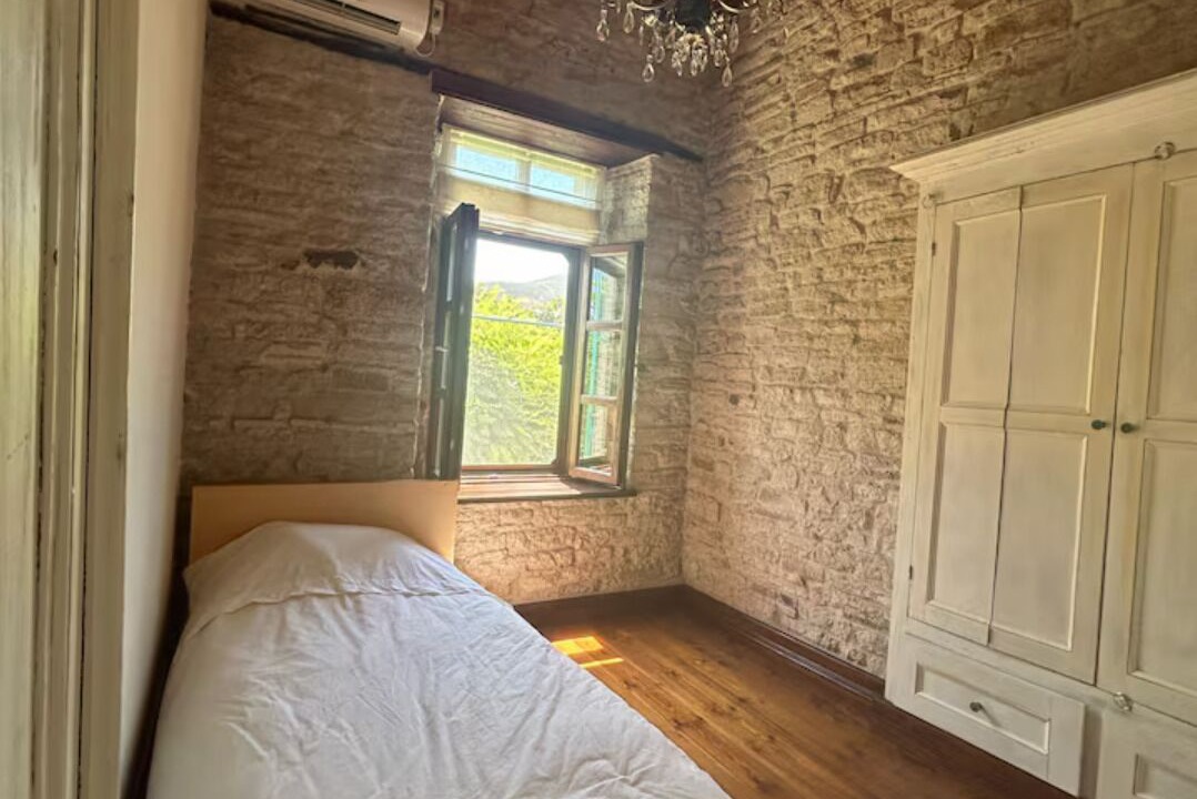 Photo of Bedroom in Yenifoca
