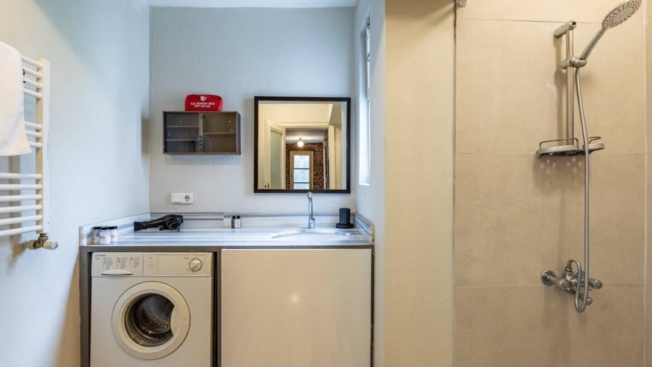 Photo of Bathroom in Pera