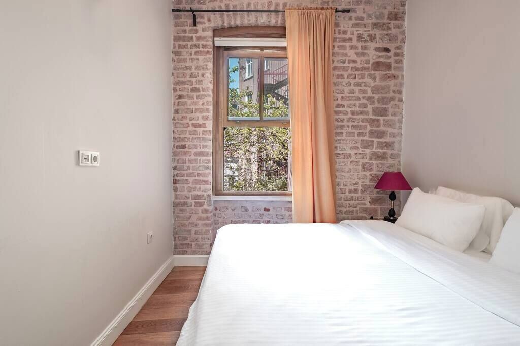 Photo of Bedroom in Galata