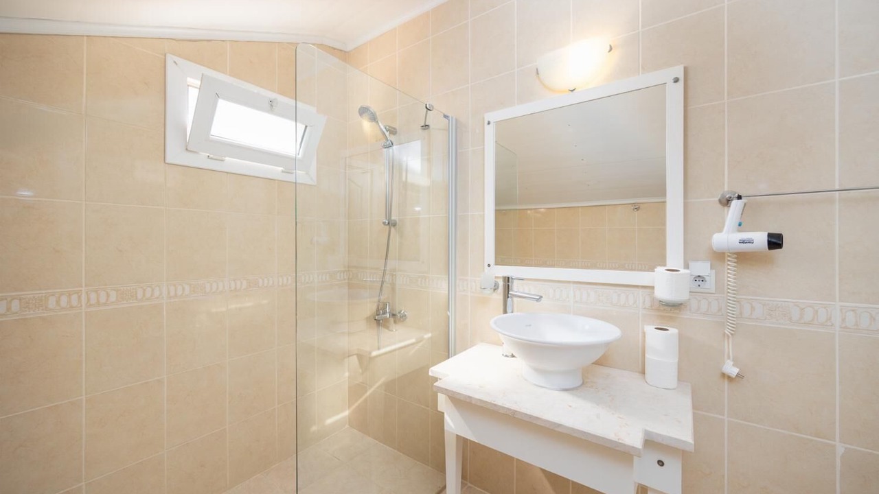 Photo of Bathroom in Oludeniz