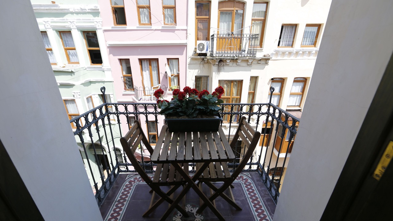 Photo of Patio Balcony in Old City