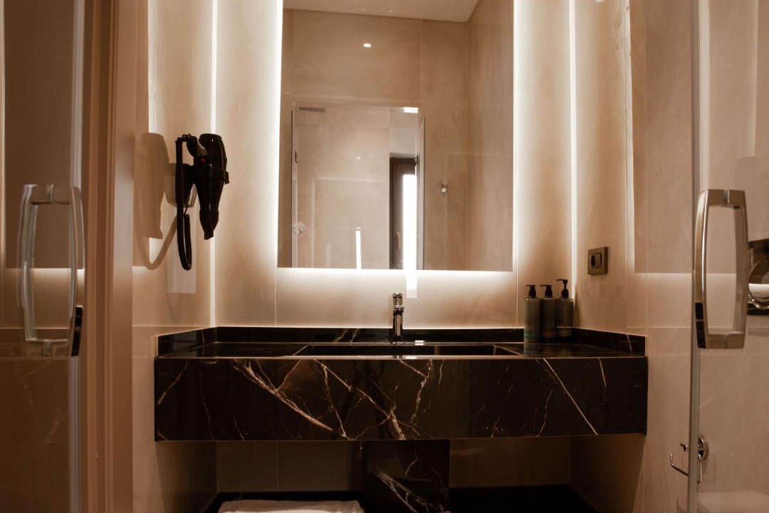 Photo of Bathroom in Old City