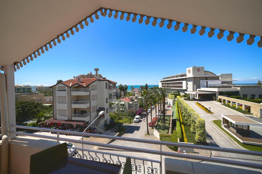 Photo of Patio Balcony in Side