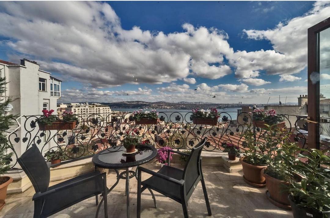 Photo of Patio Balcony in Cihangir
