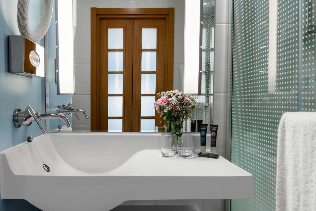 Photo of Bathroom in Yomra