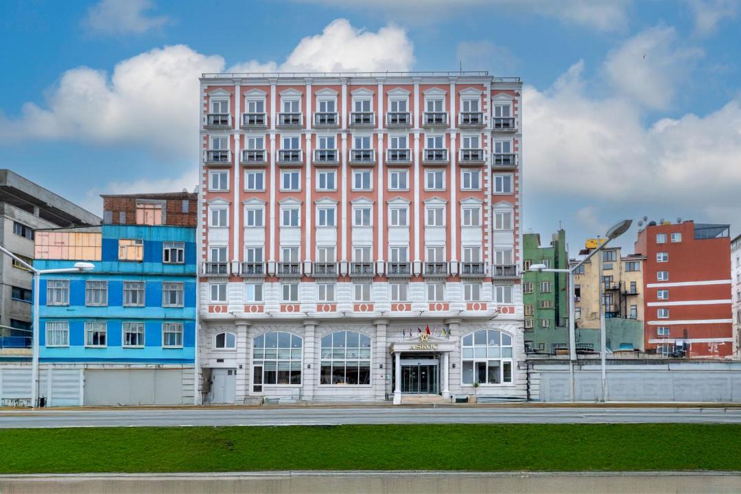 Photo of Buildings in Sirkeci