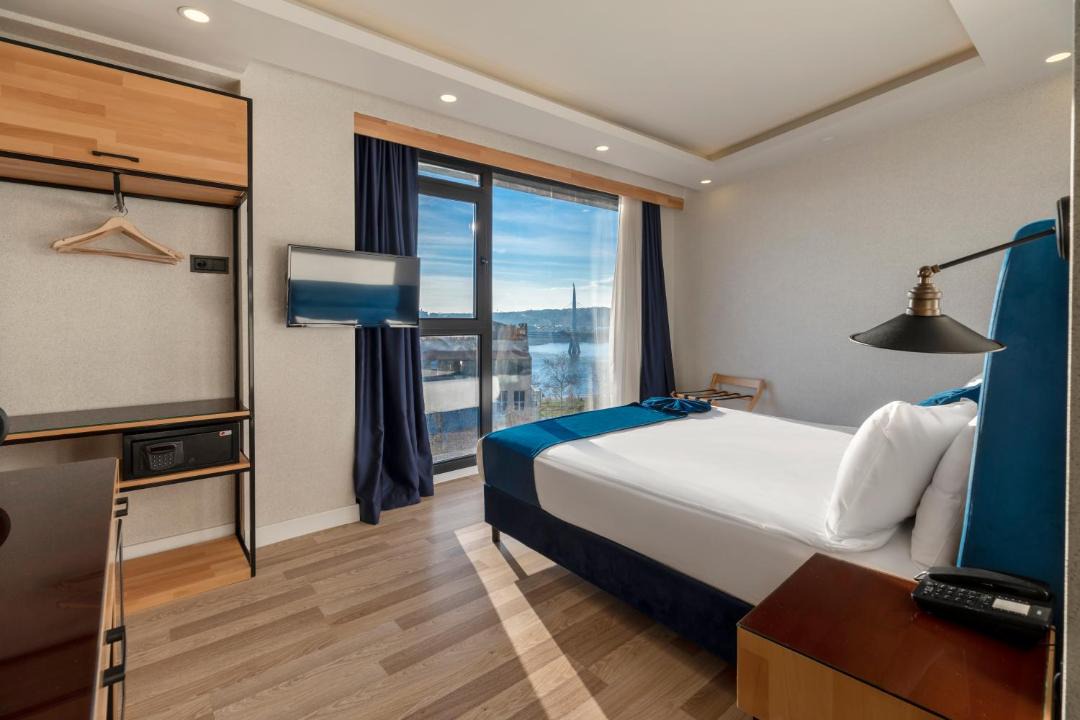 Photo of Others in Galata