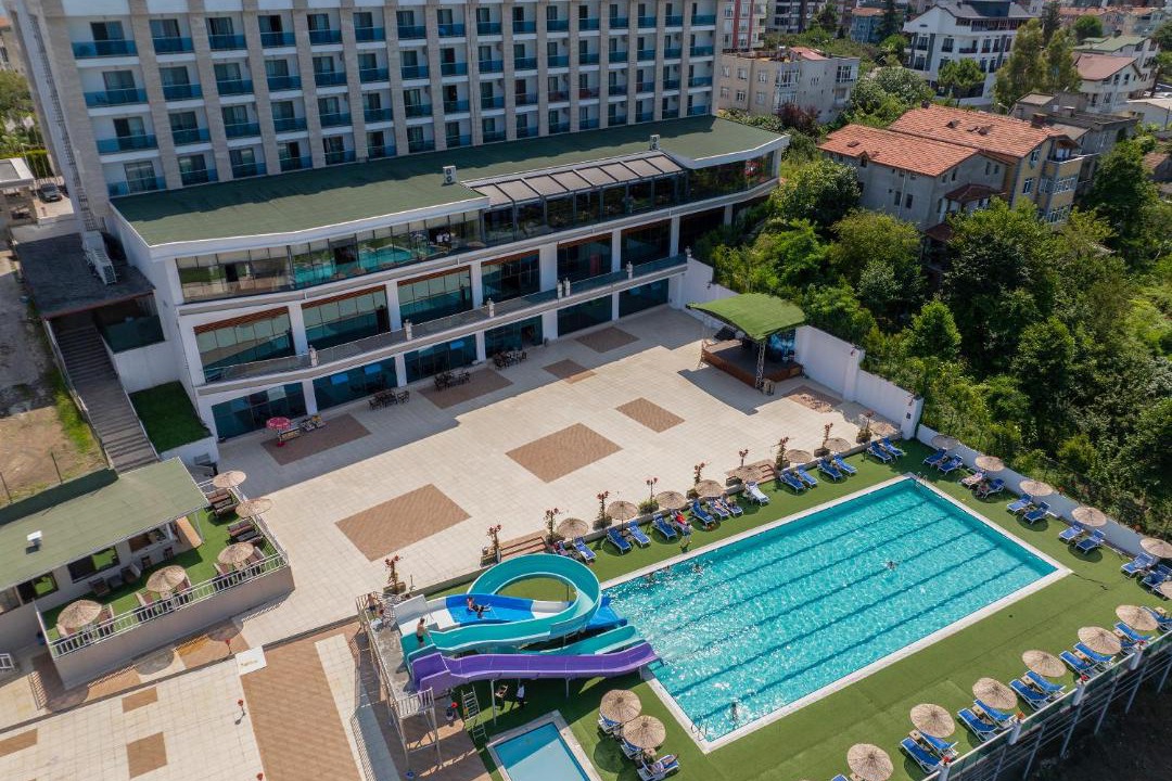 Photo of Others in Unye