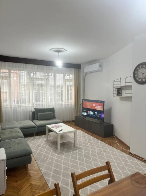Photo of Livingroom in Cihangir