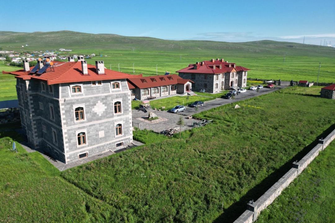 Photo of Buildings in Cildir