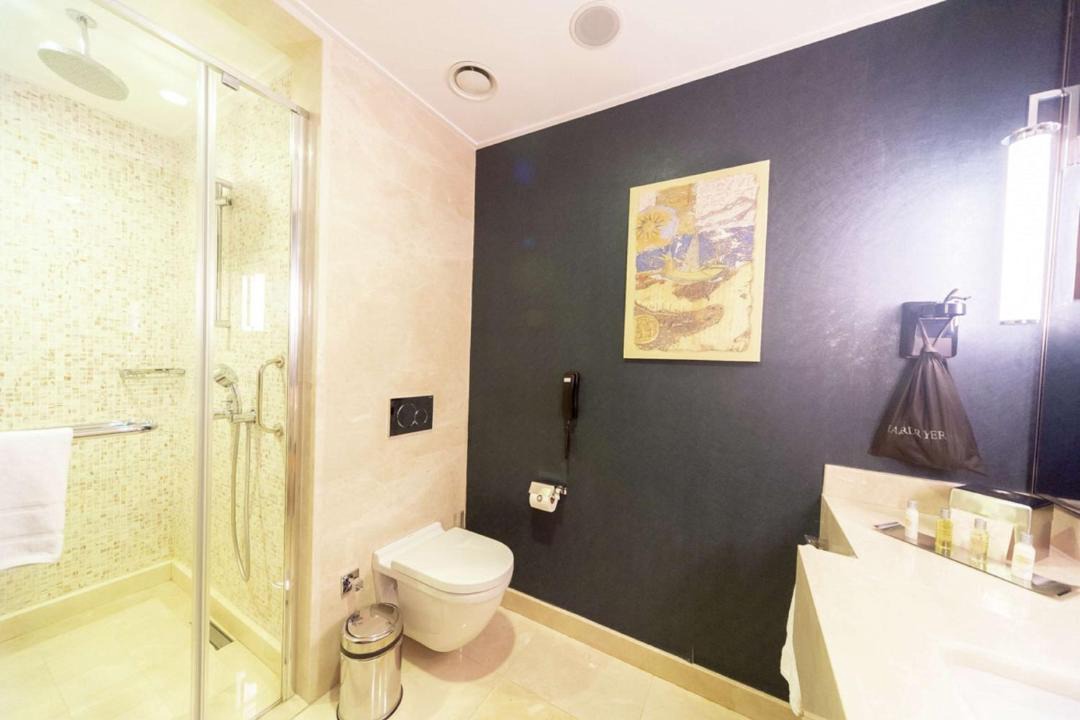 Photo of Bathroom in Zeytinburnu