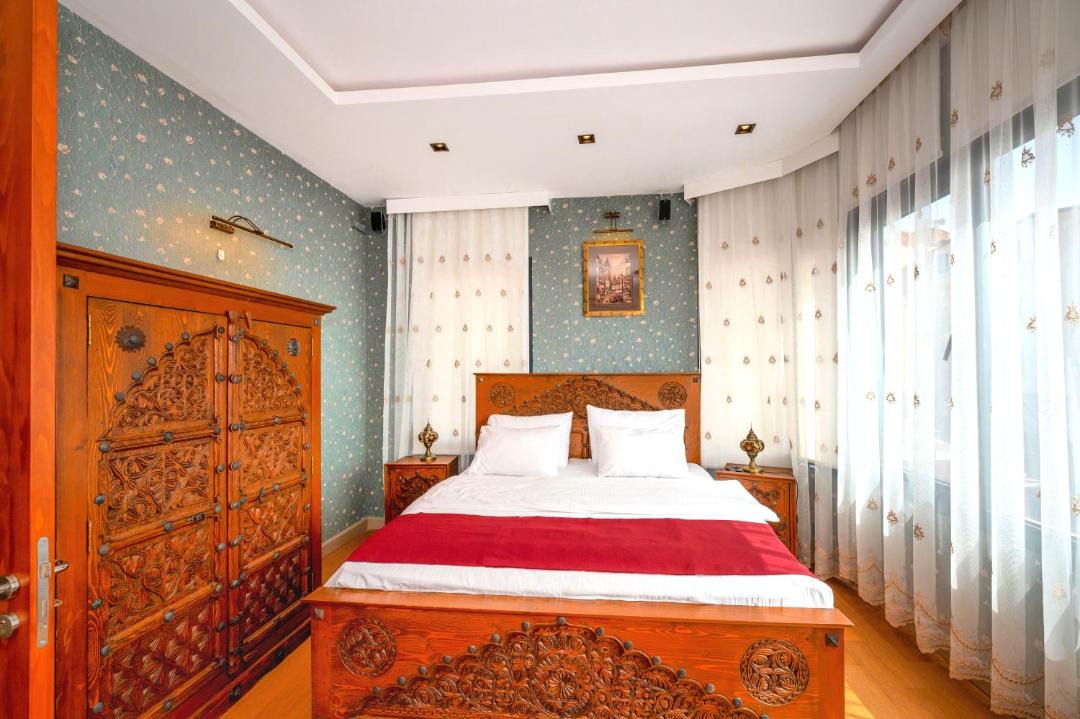 Photo of Bedroom in Pera