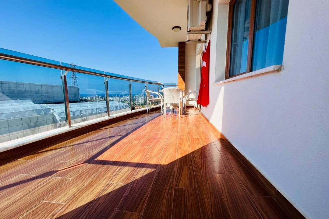 Photo of Patio Balcony in Seki