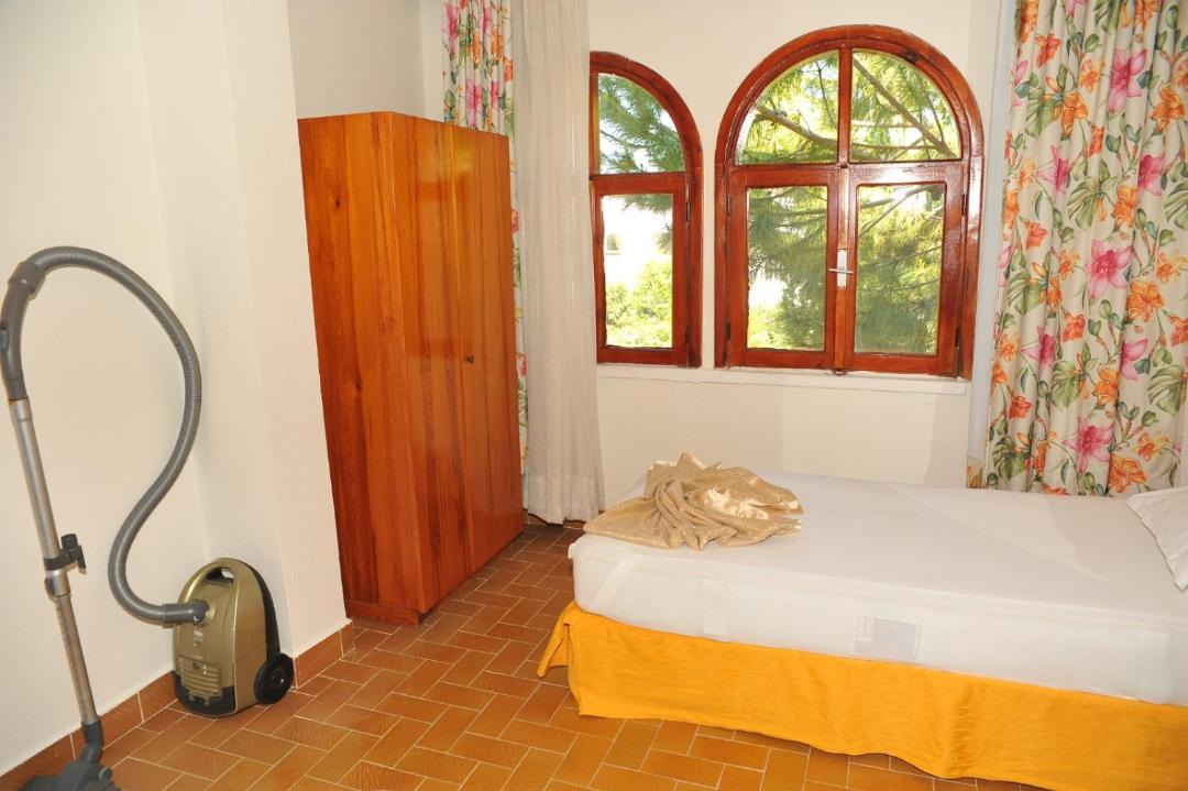 Photo of Bedroom in Side