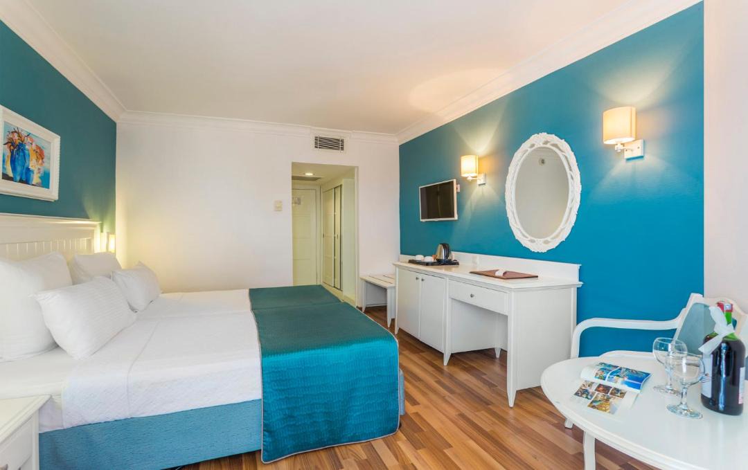 Photo of Bedroom in Side