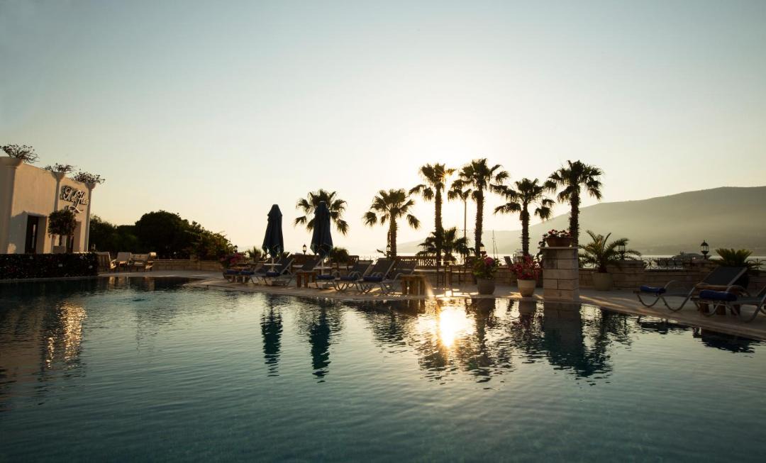 Photo of Others in Torba