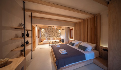 Defne Room