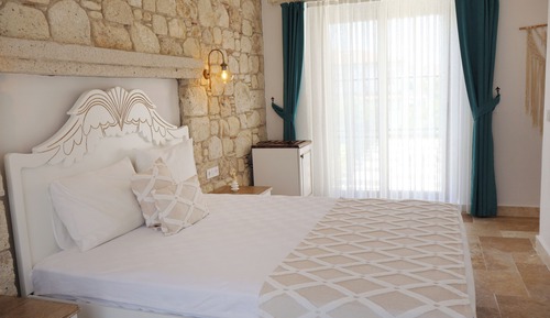 Deluxe Double Room, Balcony, Garden View