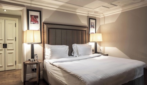 Deluxe Duplex, 1 King Bed with Sofa bed (Room)