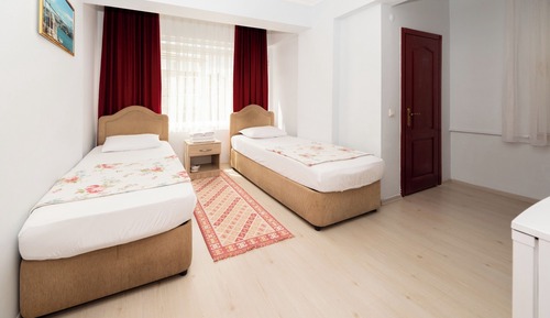 Comfort Twin Room
