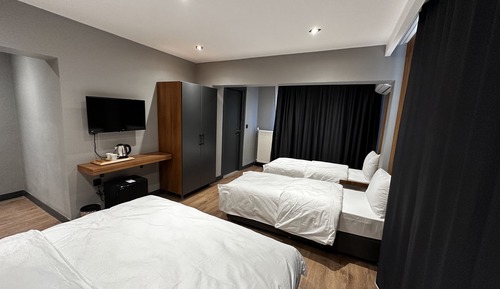 Family Quadruple Room, Multiple Beds, Non Smoking, City View