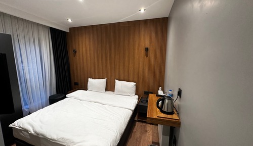 Economy Double or Twin Room, Non Smoking