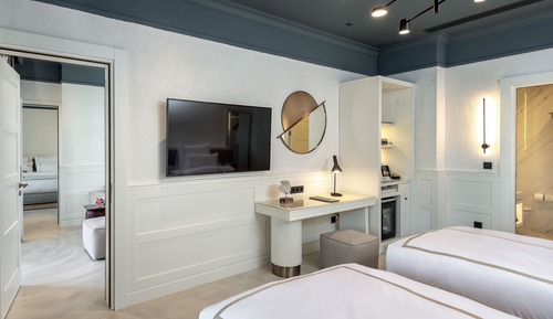 Two Bedroom Beachfront Suite