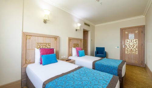 Family Room, Partial Sea View
