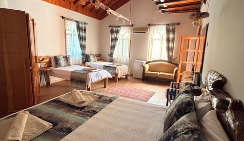 Elite Quadruple Room, 1 Bedroom, Smoking, Mountain View