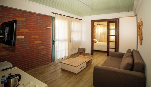 Design Apartment, 1 King Bed with Sofa bed, Courtyard View, Garden Area
