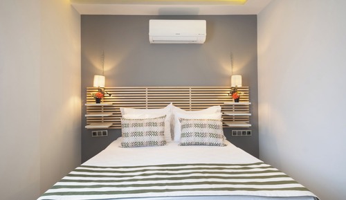 Classic Room, 1 Queen Bed, Garden View
