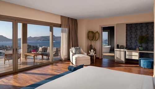Sea View Infinity Suite With Terrace
