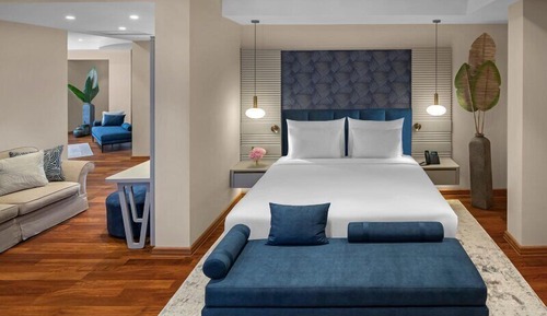 Sea View Deluxe Suite