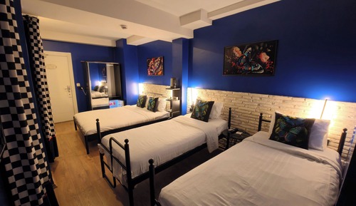Standard Quadruple Room