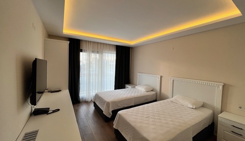 Standard Twin Room, 1 Bedroom, Refrigerator, Garden View